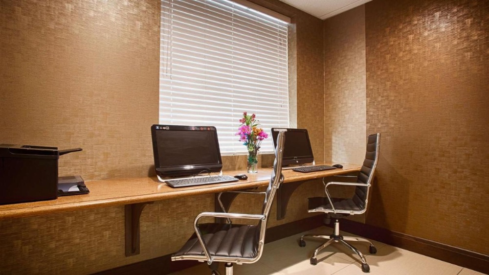 Best Western Inn Buffalo Airport